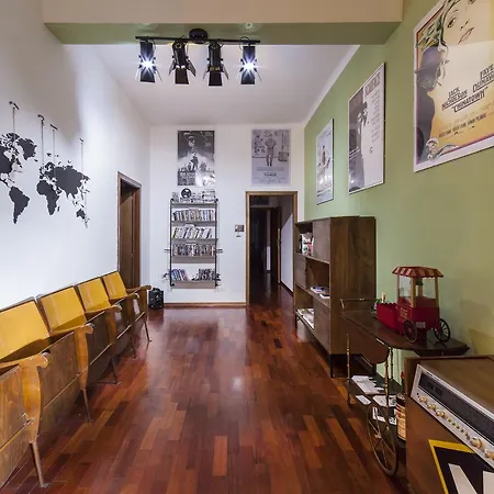 Bed & Breakfast La Cineteca *
